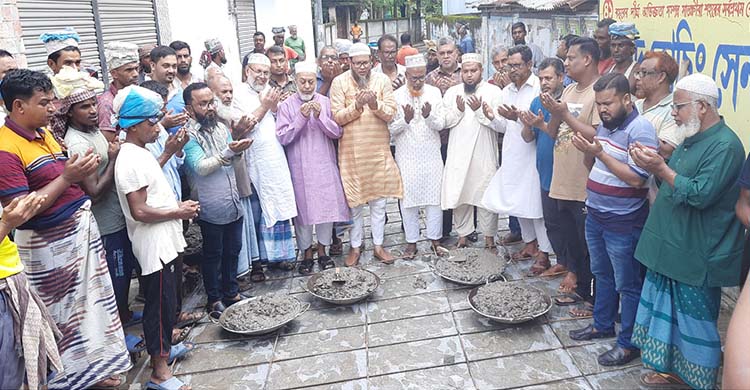 পৌরসভার বিভিন্ন ওয়ার্ডের রাস্তা নির্মাণ কাজের উদ্বোধন
